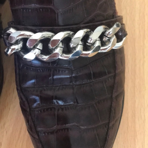 Croc textured Mules with Chainlink detail - Picture 2 of 5